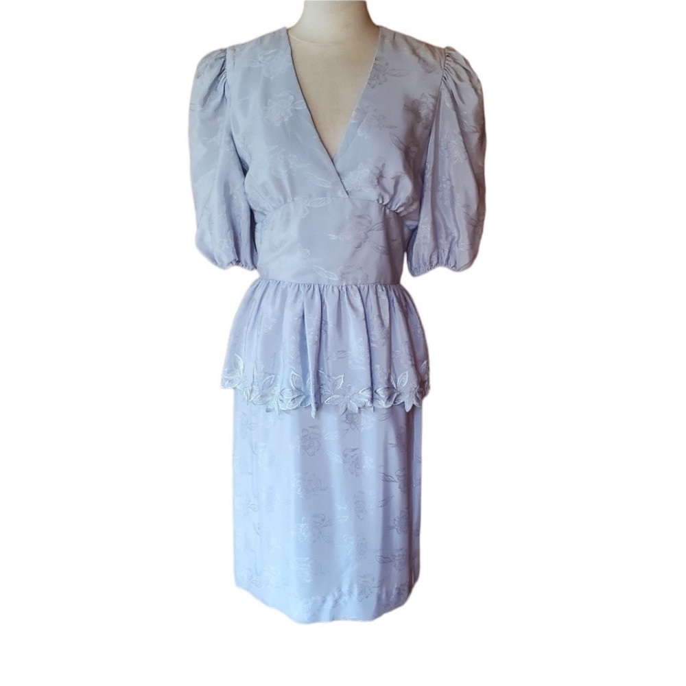 1980s Patra‎ Light Gray, Floral Embossed Peplum Dre